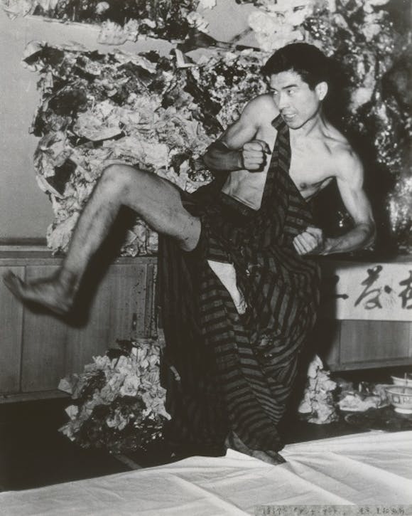 Tetsumi Kudo at Mimatsu Shobo Gallery in Shinbashi, Tokyo, Summer&nbsp;1958
