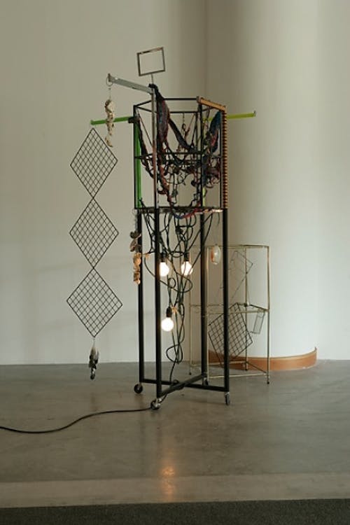 Haegue Yang, Hippie Dippie Oxnard, 2008