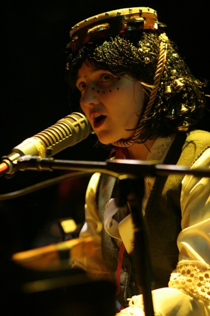 Cynthia Hopkins Must Don’t Whip&nbsp;‘Um