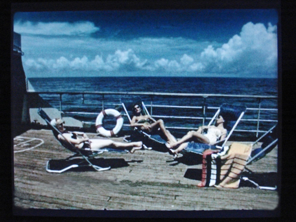 Yto Barrada, Hand-Me-Downs, 2011 (film still)