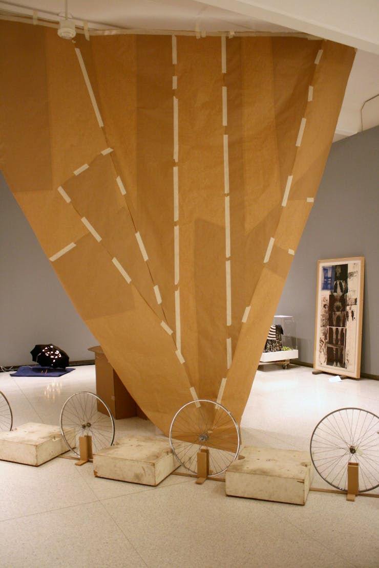 Installing Tantric Geography, Rauschenberg’s decor for Travelogue (1977)