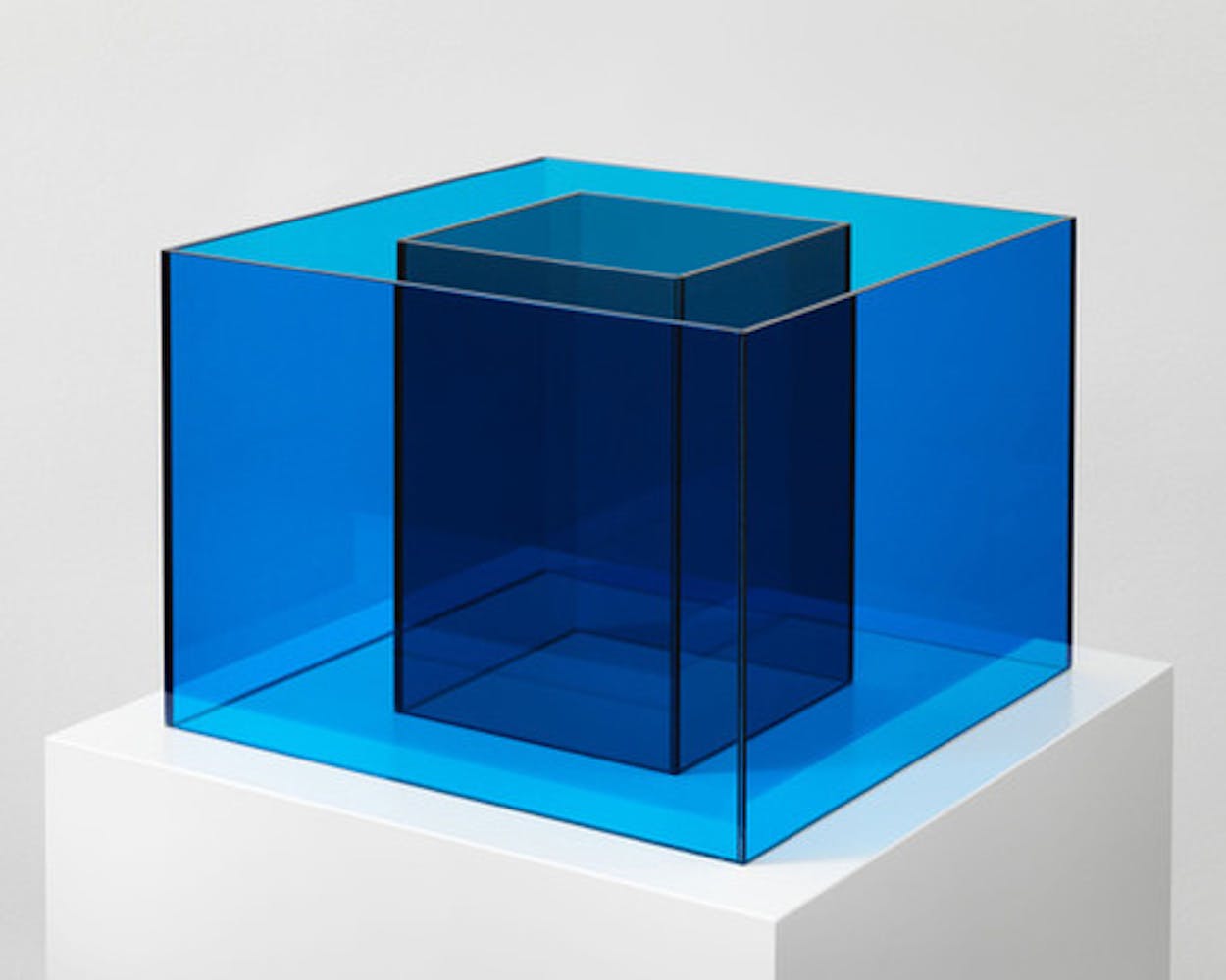 стеклянные кубы