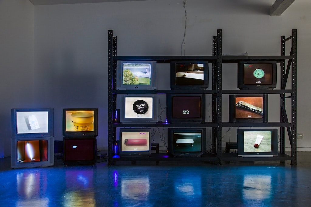 Lee Kit, I can’t help falling in love, 2012