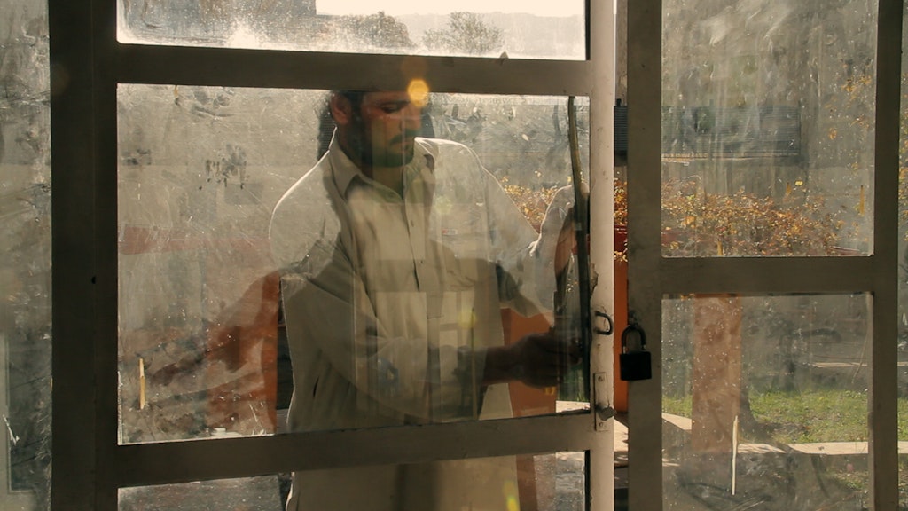 Tea, 1391 35mm film (color, sound) transferred to video; 64 minutes Castello di Rivoli Museo d’Arte Contemporanea, Rivoli-Torino On long-term loan from Fondazione per l’Arte Moderne e Contemporanea CRT