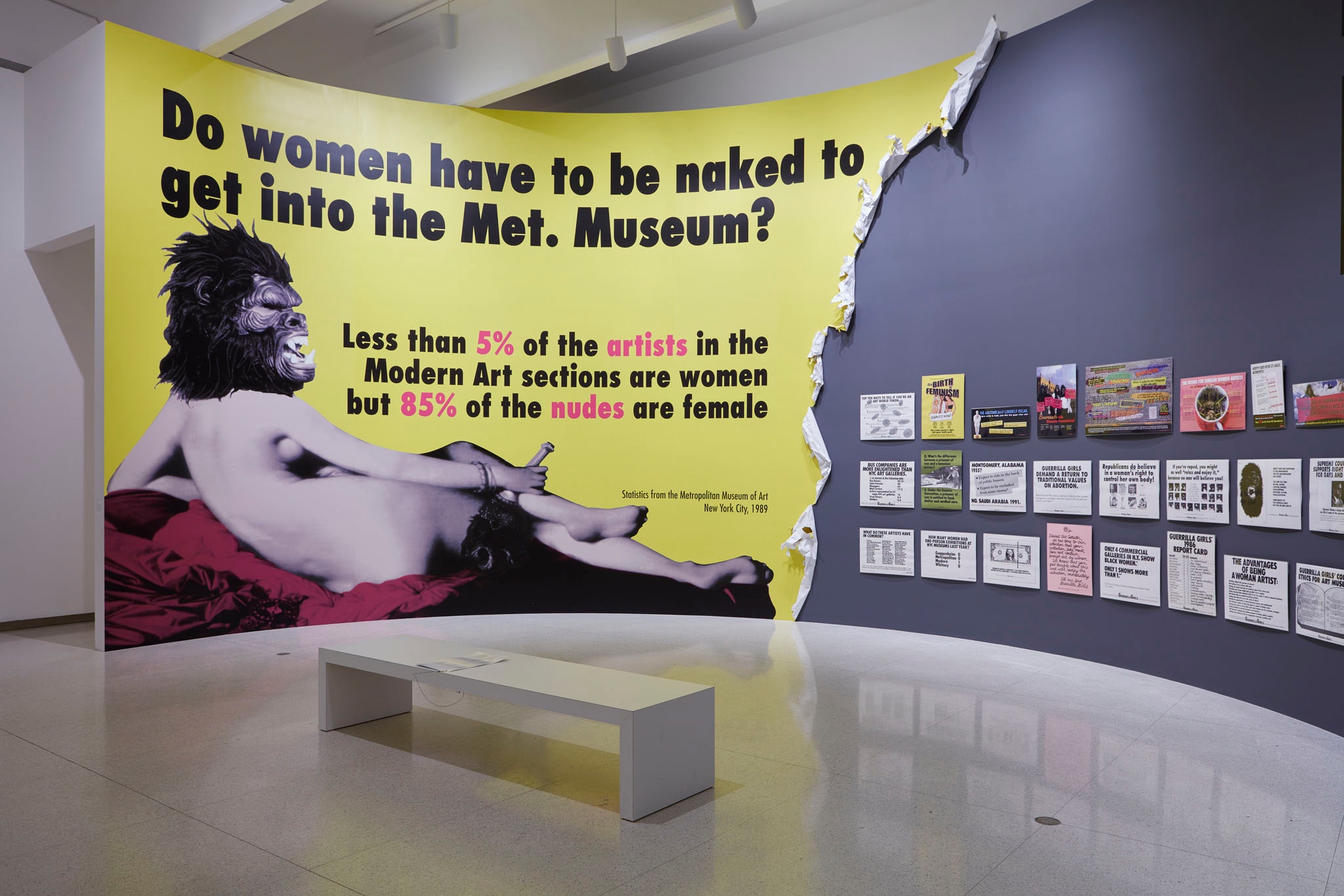 テート美術館 Guerrilla Girls  ゲリラ・ガールズ 希少ポスター ゴリラのマスクを被ったアート集団「ゲリラ・ガールズ」がクイズ