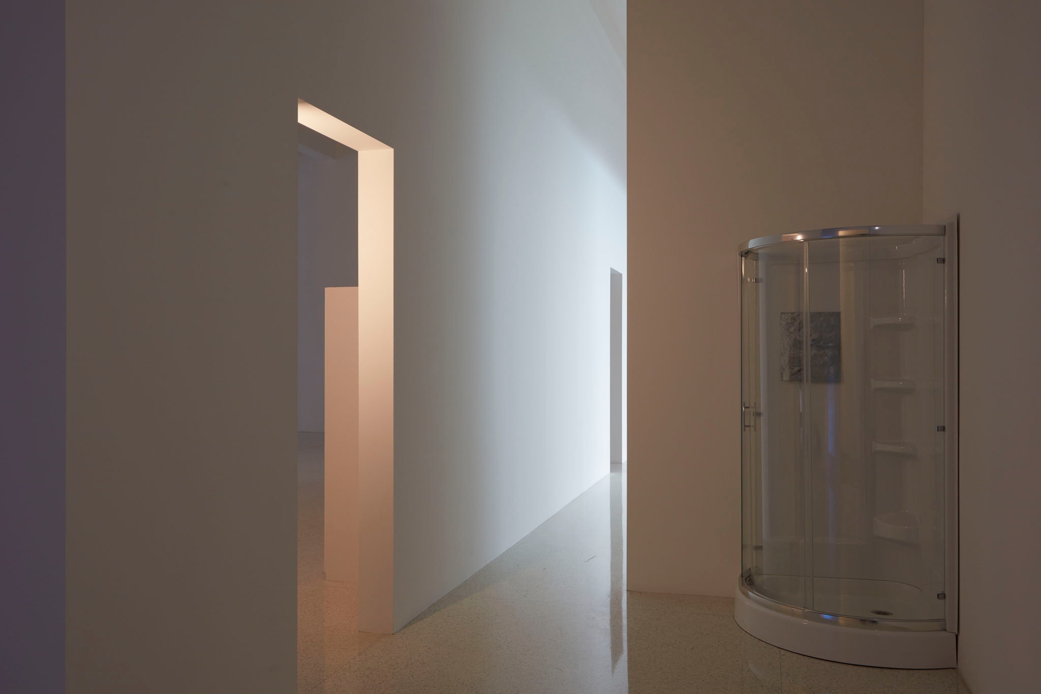 Lee Kit: Hold your breath, dance slowly