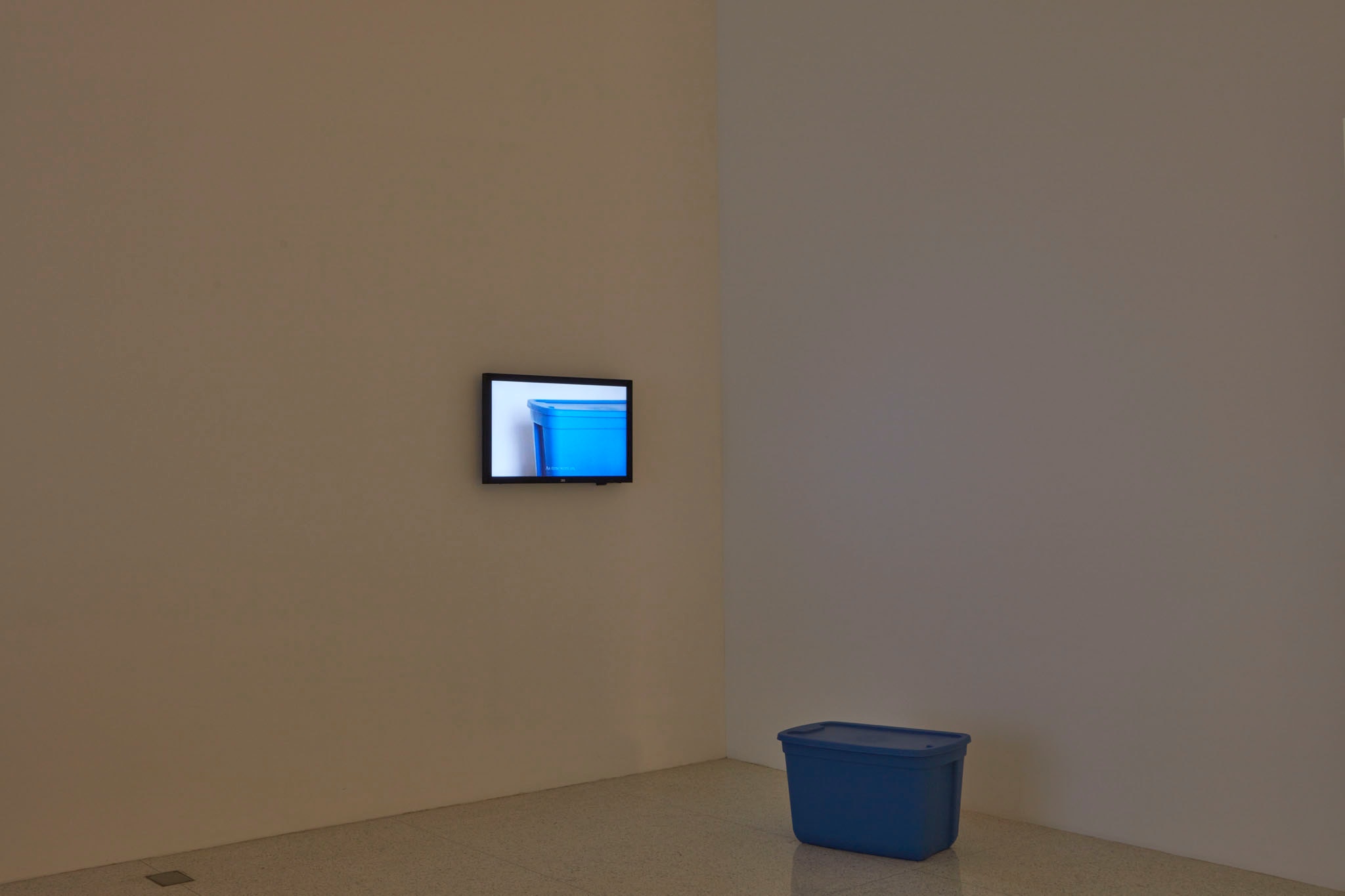 Lee Kit: Hold your breath, dance slowly